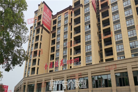 港基山水茗筑3室2厅2卫75万120m2毛坯房出售